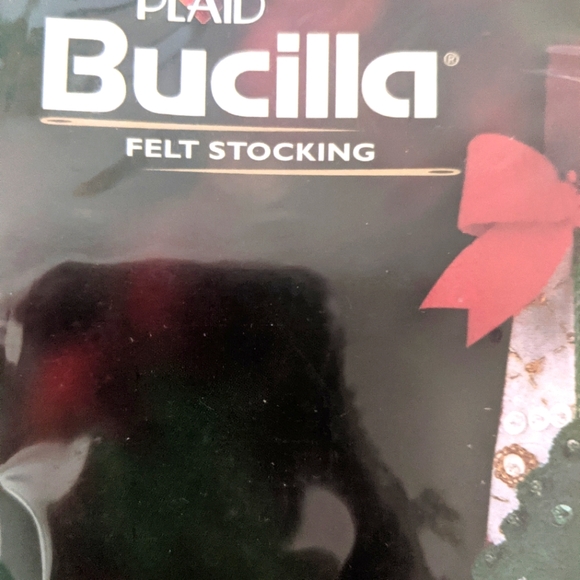 NEW Bucilla Felt Christmas Stocking Kit.  Creates a Beautiful Gift! - Picture 3 of 5